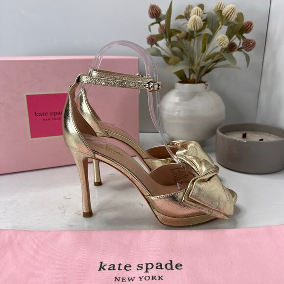 Kate Spade Bridal Bow Leather Heeled Pumps Pale Gold K1004 Women's 5.5B NWB - Picture 2 of 11